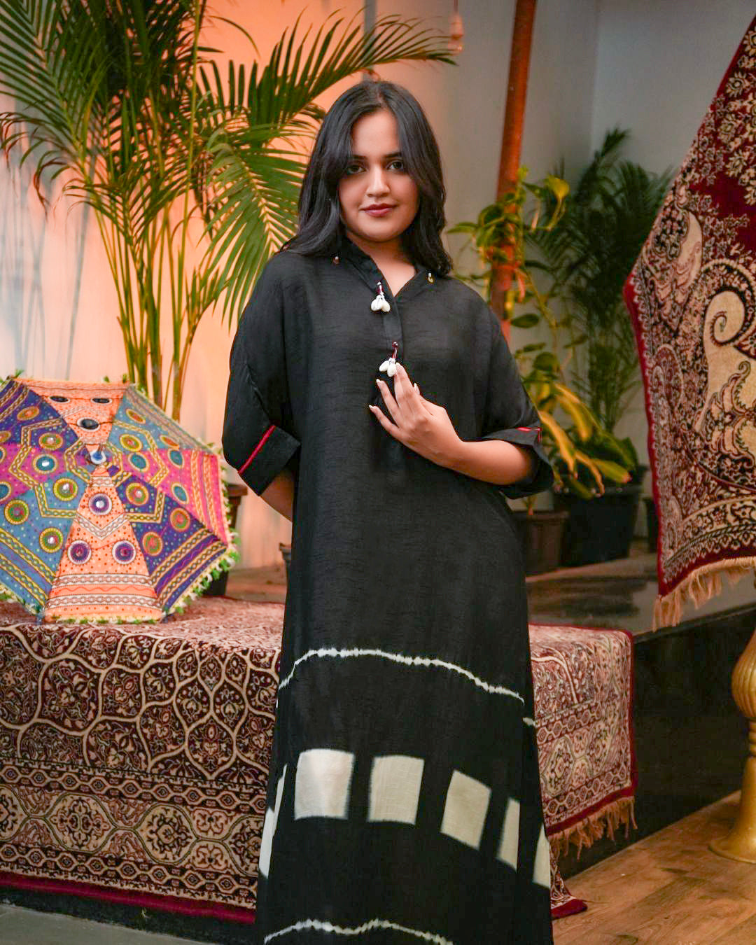Elegant Handcrafted Black Kaftan Tunic