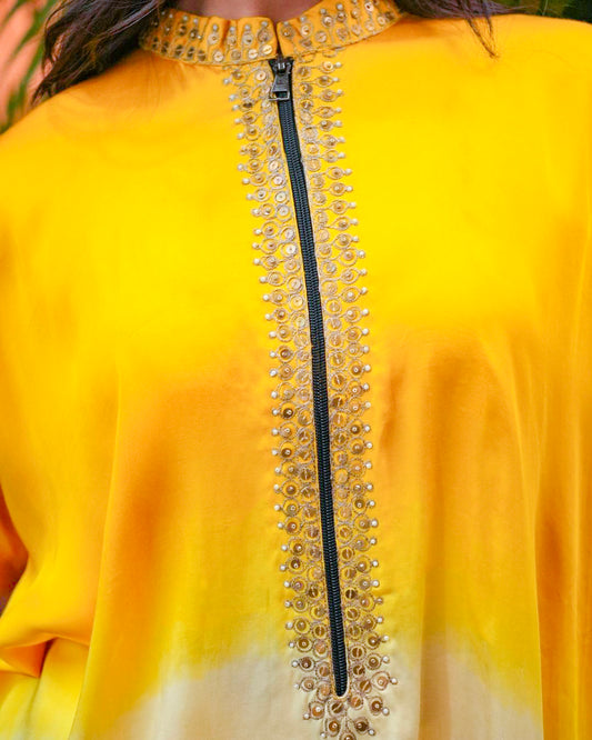 Elegant Two-Tone Kaftan Set with Fringe Detail