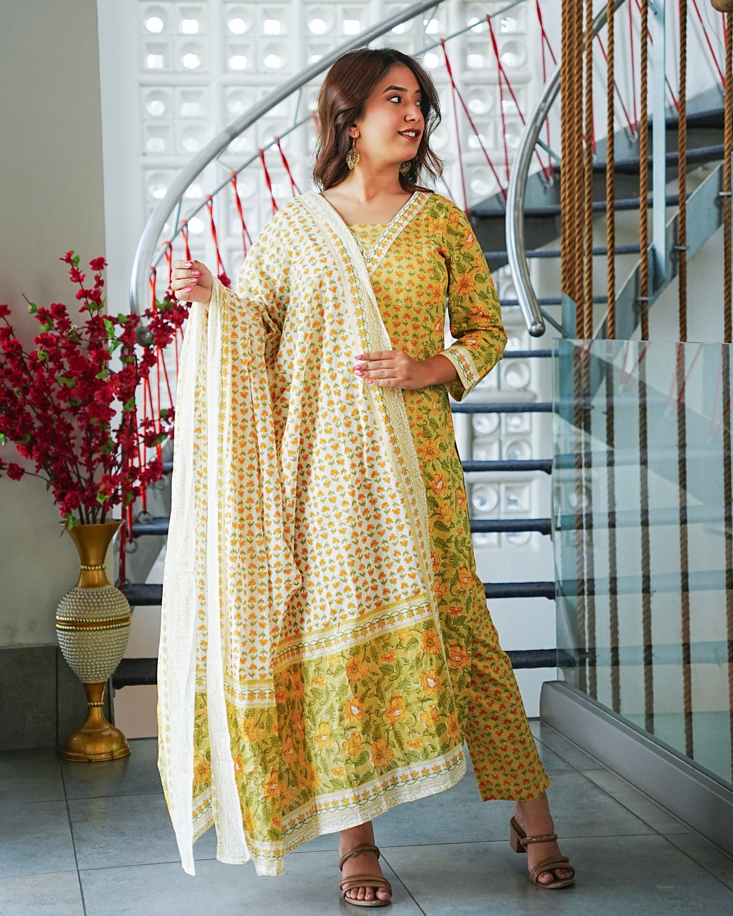 Sunehri Handblock Floral Kurta Set