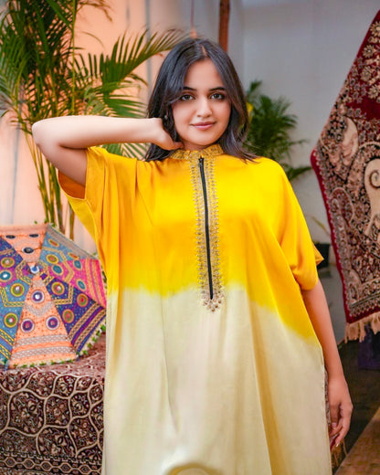 Elegant Two-Tone Kaftan Set with Fringe Detail