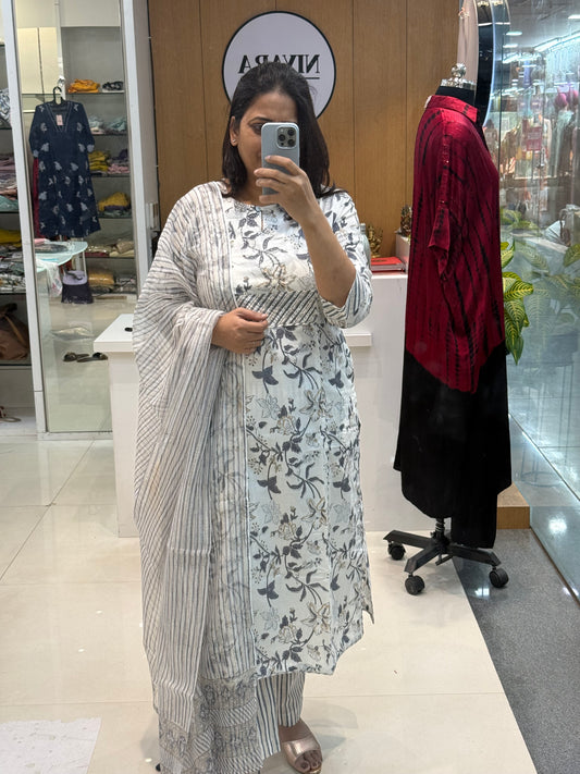 Floral Printed Kurta Set